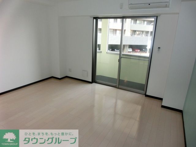 居室・リビング　明るい居室（同タイプ）