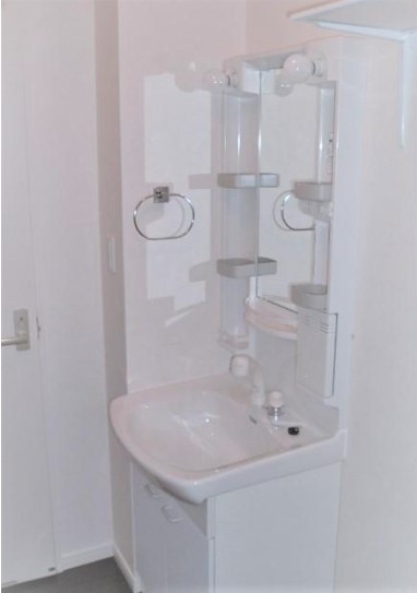 洗面設備　※同物件・同タイプの写真です。