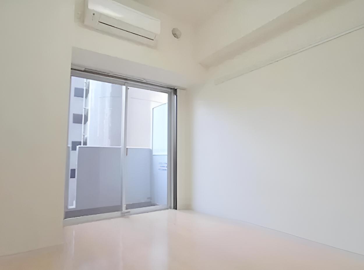 居室・リビング　☆明るい洋室☆