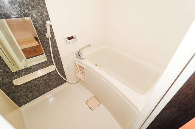 バス・シャワールーム　図面と現状に相違がある場合には現状を優先