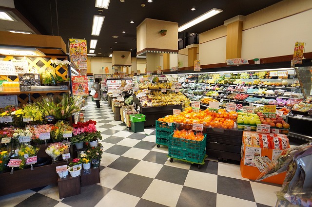 スーパー　マルエツプチ関内店（スーパー）まで291m