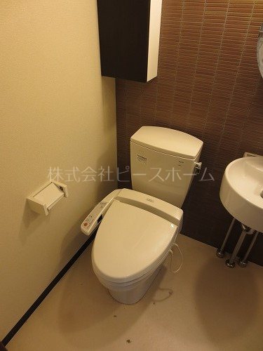 トイレ　※別号室参考写真