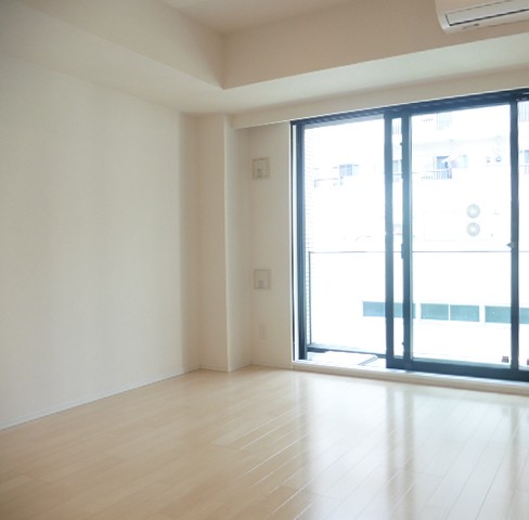 居室・リビング　内観※別部屋参考写真