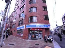 コンビニ　ローソン六甲道駅前店（コンビニ）まで211m