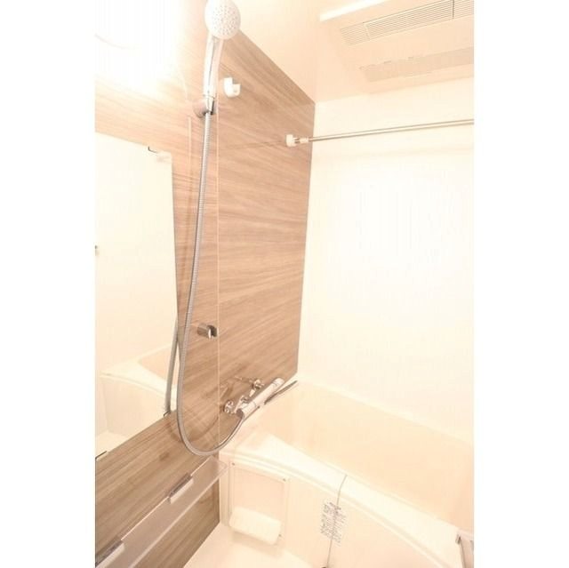 バス・シャワールーム　同タイプ別部屋の参考写真です