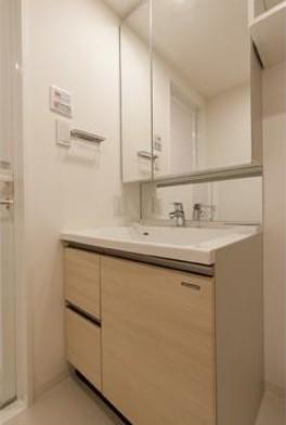 洗面設備　洗面所です