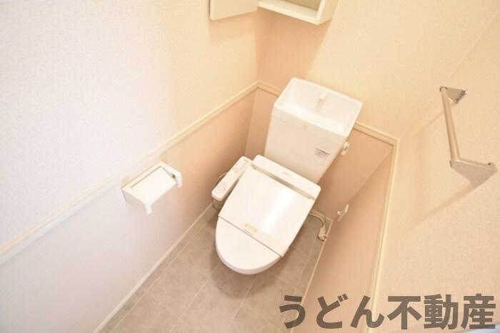 トイレ　うどん県のお部屋探しはうどん不動産へ うどんちゃんとLINE
