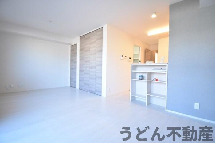 居室・リビング　うどん県のお部屋探しはうどん不動産へ うどんちゃんとLINE