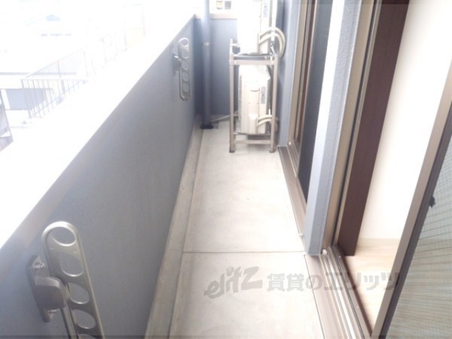 バルコニー　ベランダ