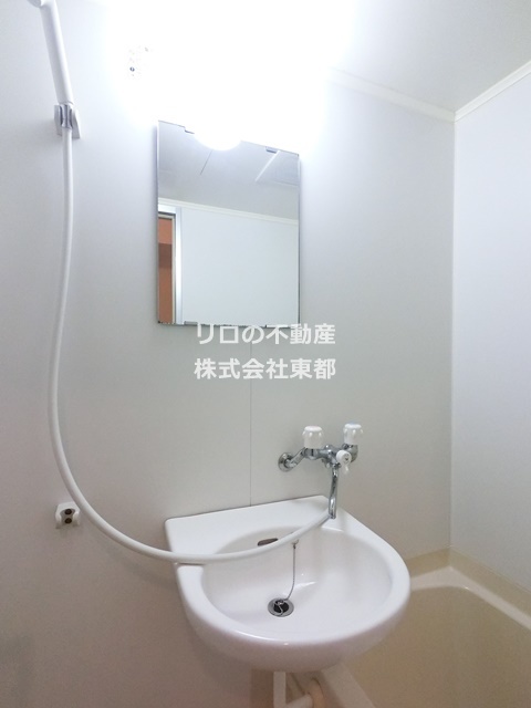 洗面設備　洗面台で身だしなみも整えられます♪