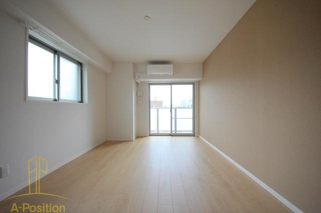 居室・リビング　Comenz梅田（コメンズウメダ）