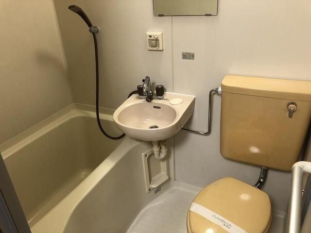 バス・シャワールーム