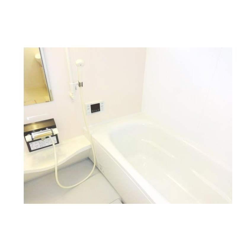 バス・シャワールーム　お風呂で一日の疲れをゆっくりおとりください。