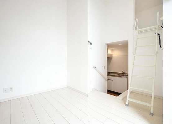 居室・リビング　外観写真（昼）