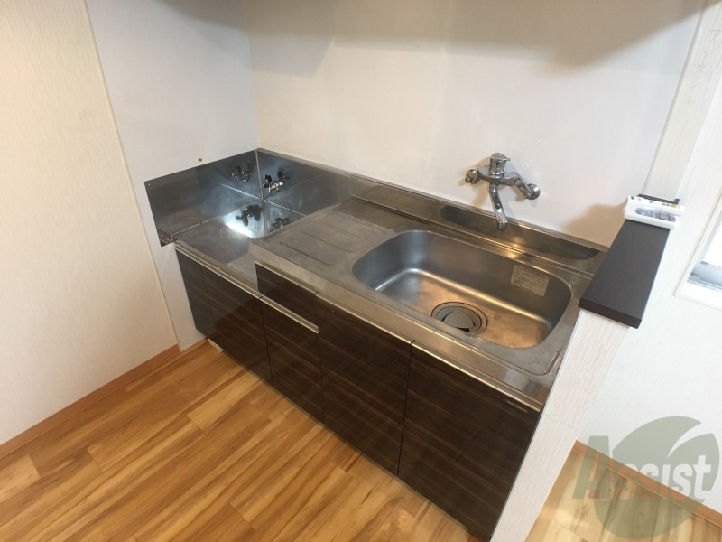 キッチン　キッチンは調理スペースもあり料理がはかどりそうです。