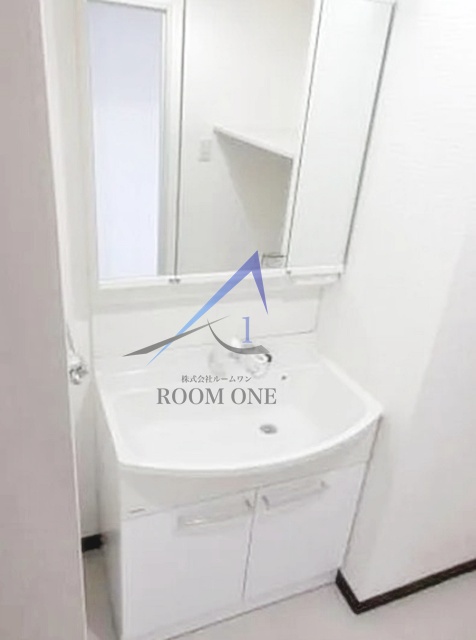 洗面設備　洗面台です。