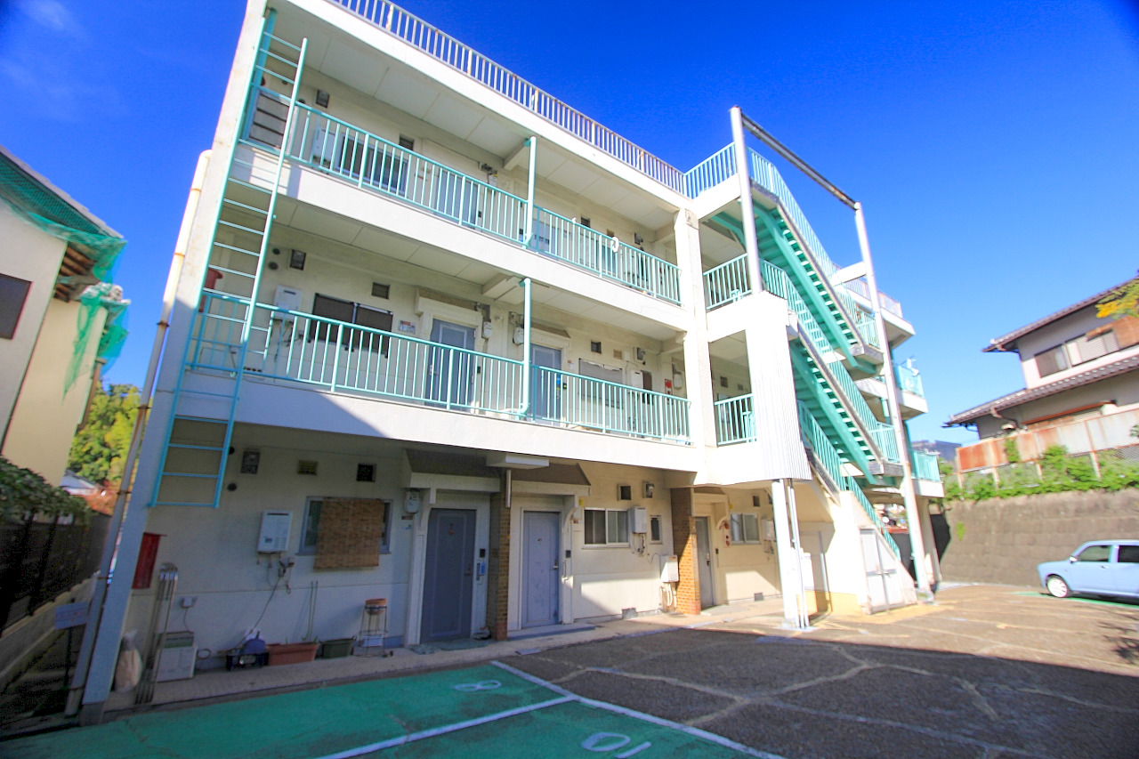 マンション花園の外観写真
