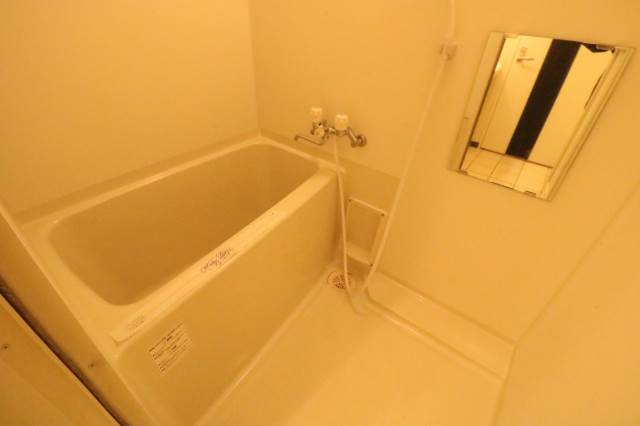 バス・シャワールーム　綺麗な浴室です♪