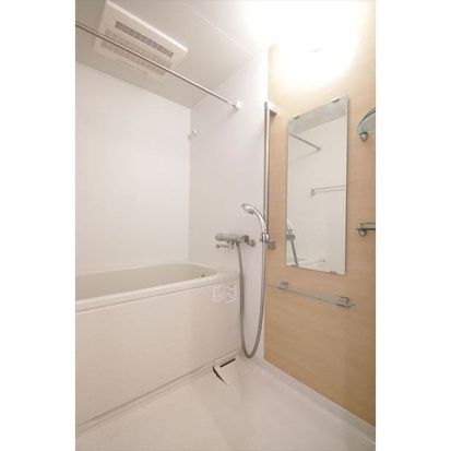 バス・シャワールーム　■浴室暖房乾燥機能