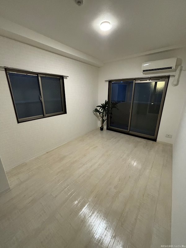 居室・リビング　※同タイプ別部屋です