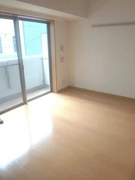 居室・リビング　※別部屋の参考写真です。