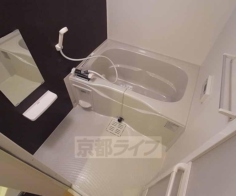 バス・シャワールーム　高級感のあるお風呂です！