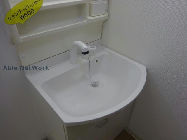 洗面設備　同型モデル