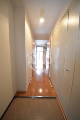 玄関　アムズメイプル扇町　玄関