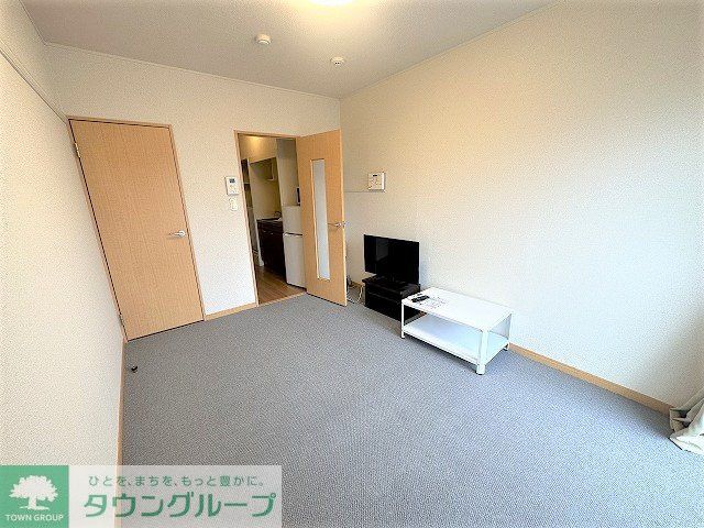 居室・リビング　3階タイプのお部屋です。