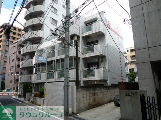 庭　新築工事中