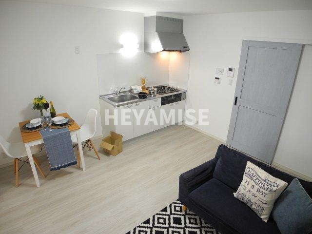 居室・リビング　※別のお部屋のモデルルームです