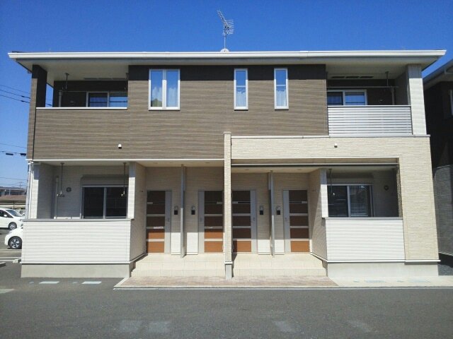 建物外観　落ち着いた雰囲気の外観です
