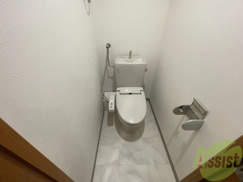 トイレ　トイレです。ウォシュレット付を探している方、おすすめです。