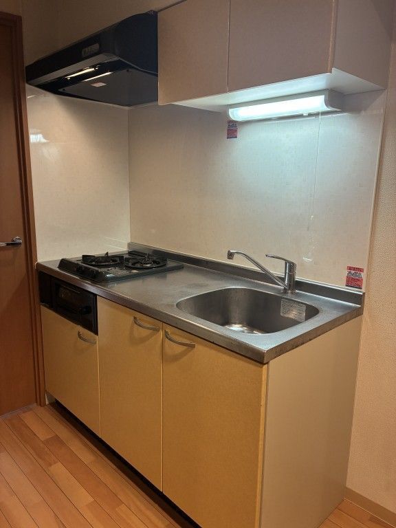 キッチン　（別タイプ参考写真）スプルス板橋　板橋区板橋1