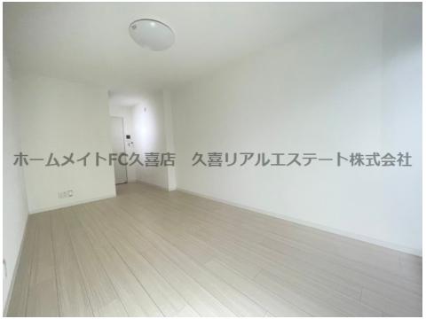 居室・リビング　同建物別号室