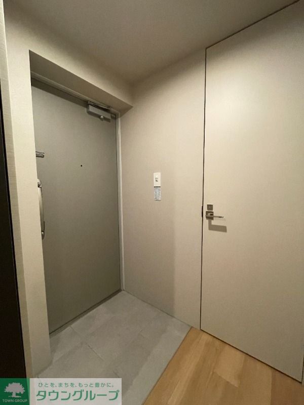 玄関　お部屋探しは株式会社　タウンハウジング　までお気軽にお問合…