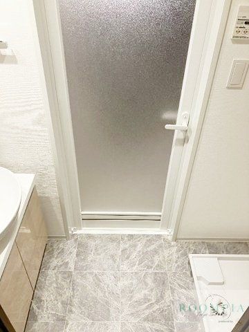 その他設備　玄関