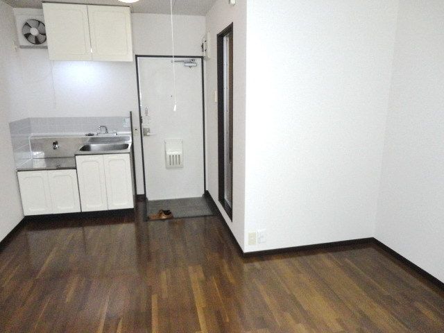 居室・リビング　★白で基調されたお部屋★