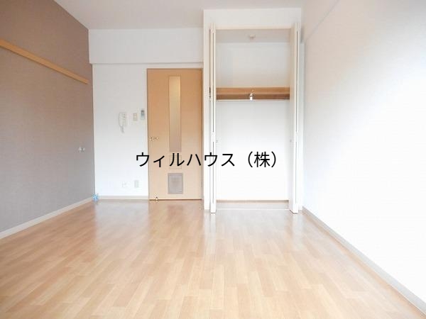 その他部屋・スペース　明るい洋室！