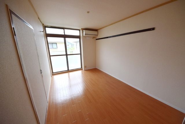居室・リビング　洋室６帖のお部屋です