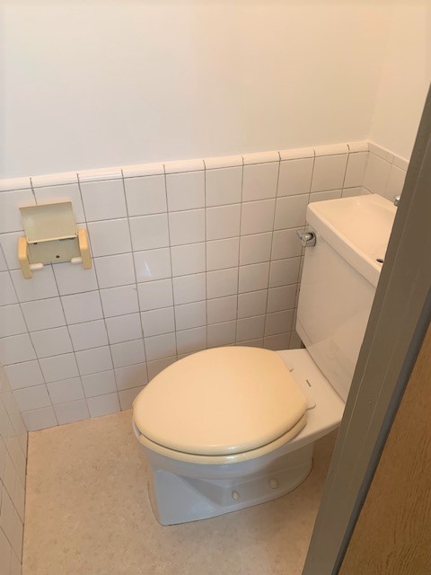 トイレ　別号室参考写真