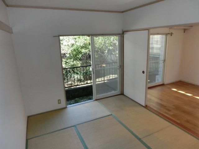 その他部屋・スペース　６帖の和室もあります