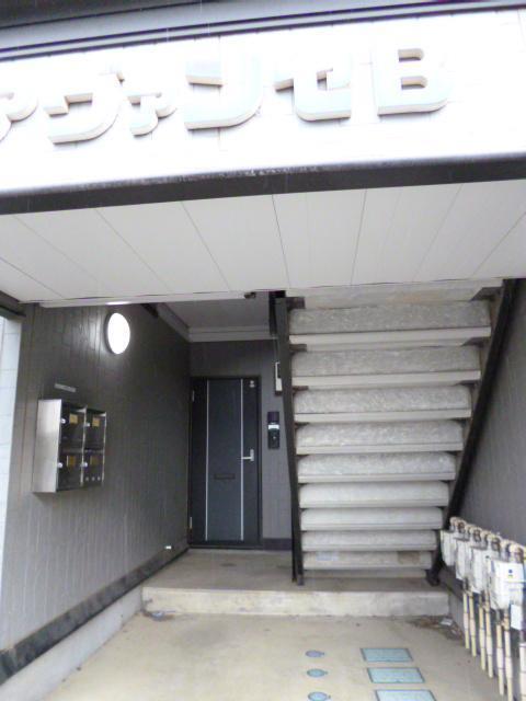建物外観　エントランス