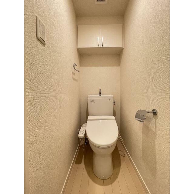 トイレ　同タイプ参考写真