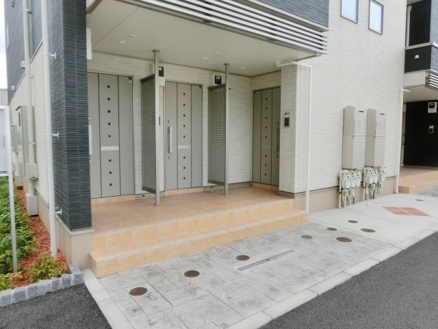 エントランス　建物入口部分です