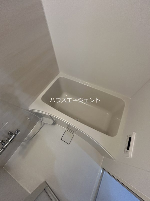 バス・シャワールーム　バストイレ別です。