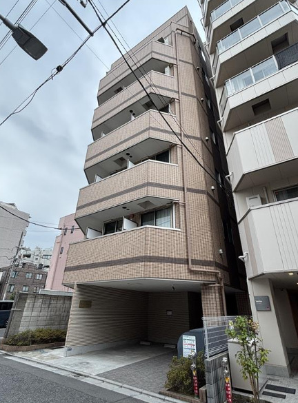 建物外観　落ち着いた雰囲気の外観です