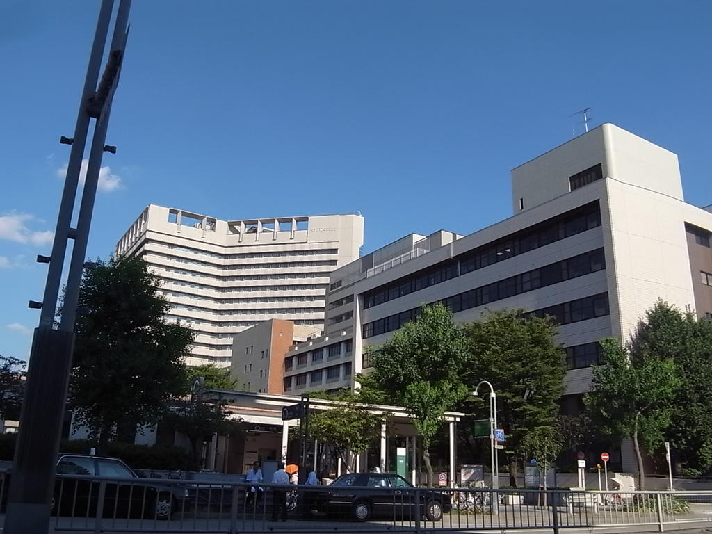 病院　名古屋市立大学病院（総合病院）（病院）まで548m