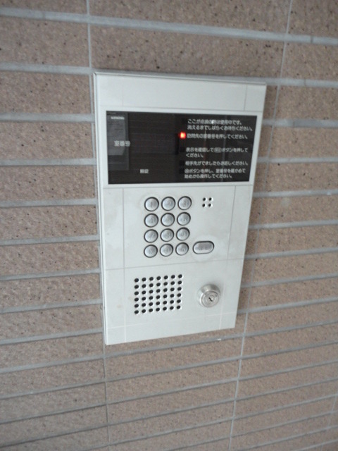 セキュリティ　オートロック完備