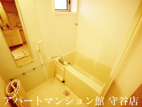 バス・シャワールーム　反転です